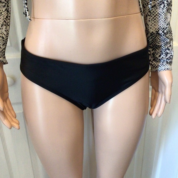 All In Motion Womens 2pc Snake Print Rash Guard Top & Bikini Bottom Set Size Med - Picture 7 of 11
